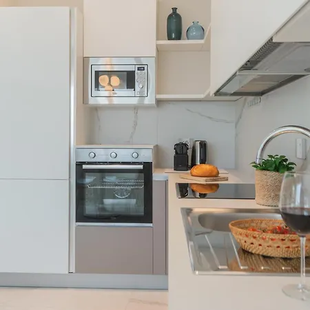 Apartment Caterina - View Terrace And Garden By Rent Moltrasio