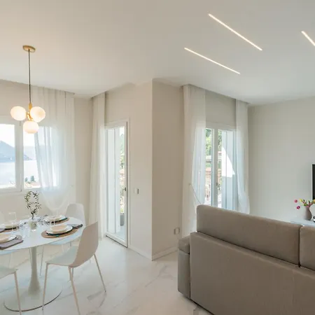 Caterina - View Terrace And Garden By Rent Moltrasio