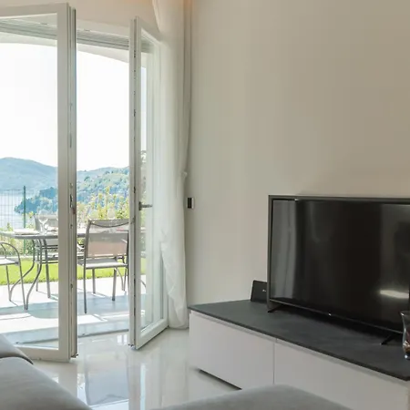 Caterina - View Terrace And Garden By Rent Apartment *